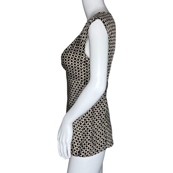 Ann Taylor Black and White Geometric Blouse - Picture 3 of 7